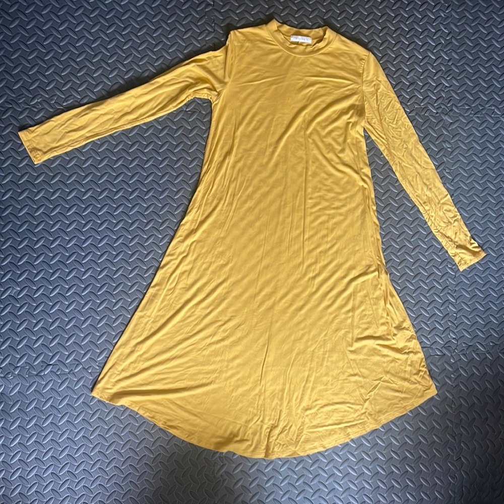 Reborn J Women’s Small Gold/Yellow Stretchy/Lightweight Dress Above Knee